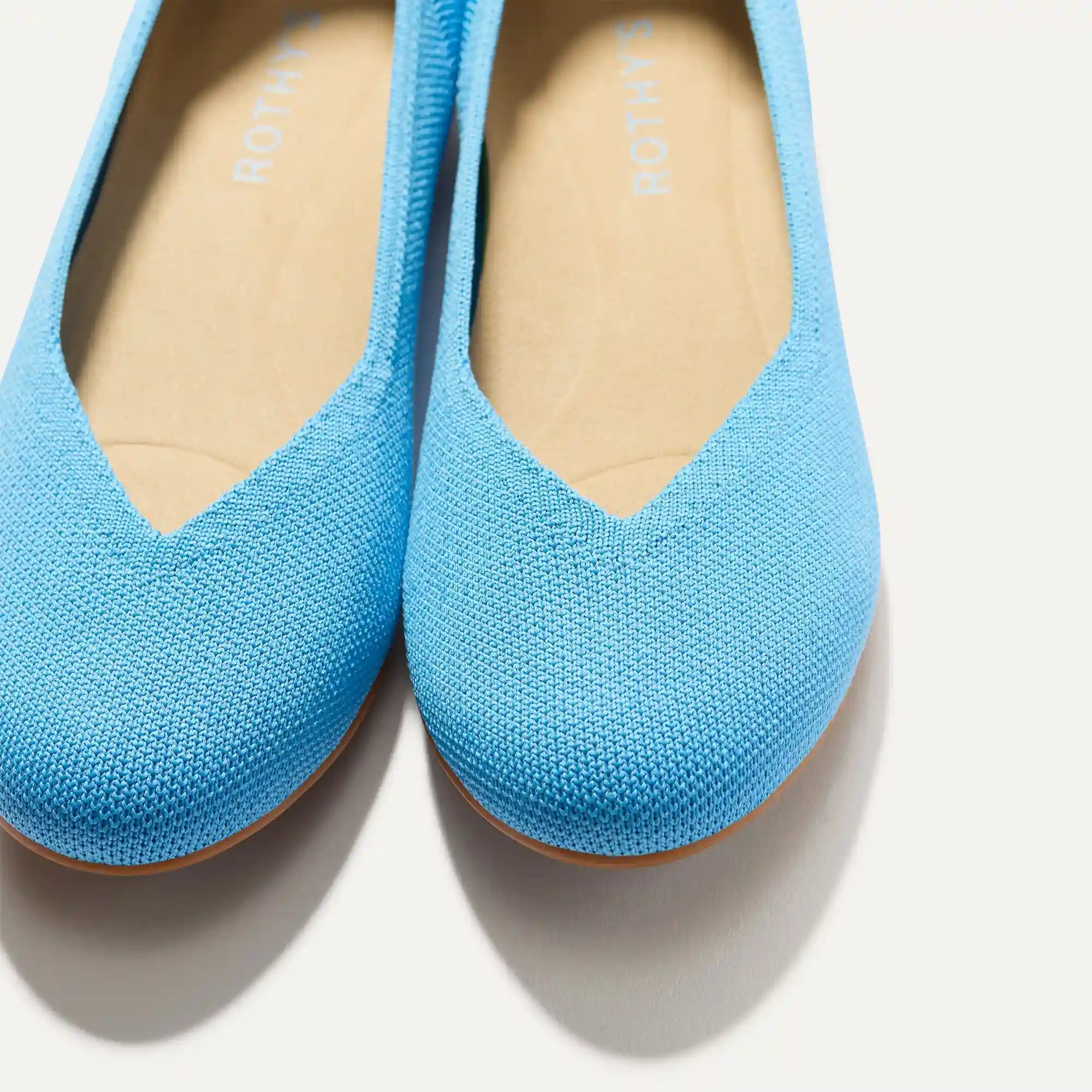 The Daily Flat - Robin Blue