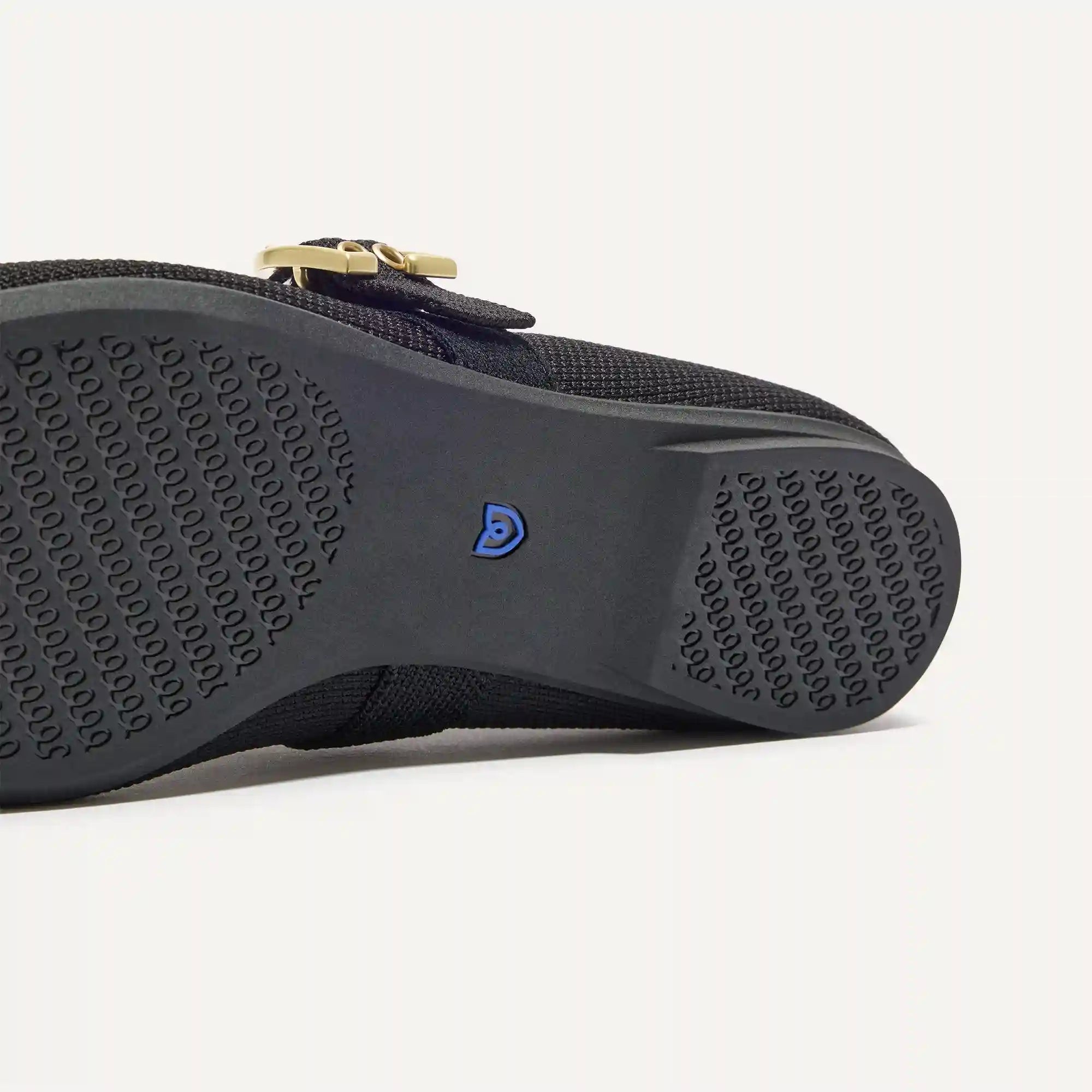 The Max Buckle Mary Jane - Black