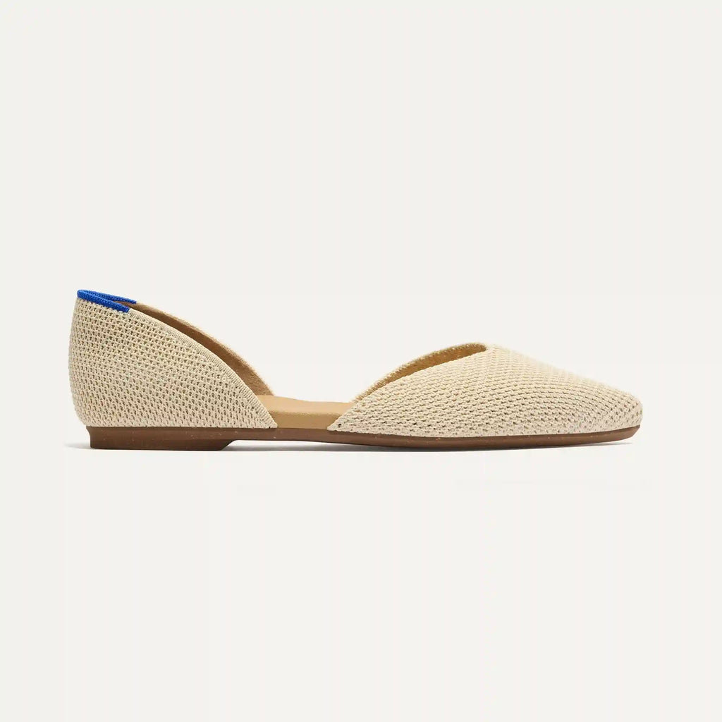 The D'Orsay Point - Conch Raffia-Knit